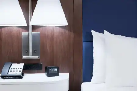 Hampton Inn and Suites by Hilton Phoenix Downtown - 32