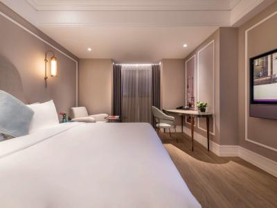 Mercure Shanghai Global Harbor - 1