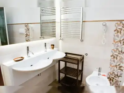 Lh Royal Suites - 71