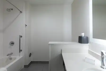 Holiday Inn Greenville - Woodruff Road by IHG - 53
