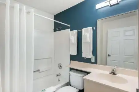 Birch Hill Suites - Lakeland - 43