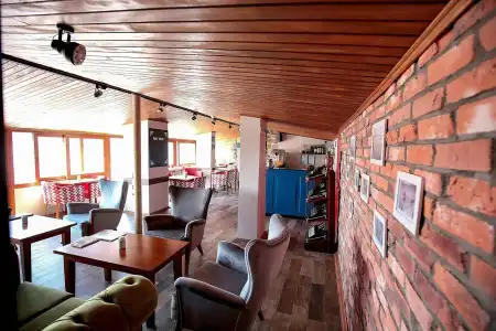 Menendi Otel - 1
