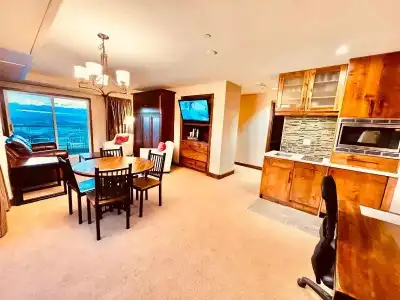 The Peaks Resort and Spa - 45