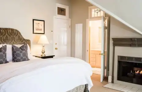 1801 First Luxury Inn - 21