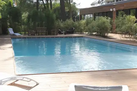 C Suites - 12