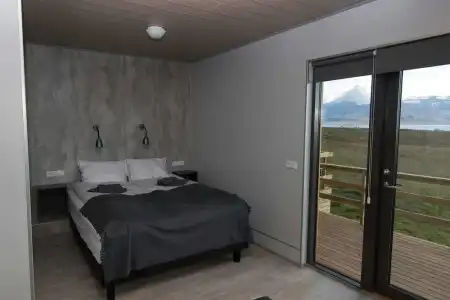 Dis Cottages - 1
