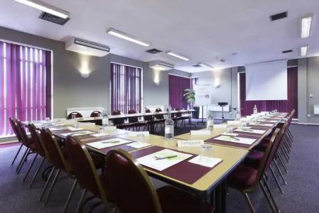 Campanile Birmingham - 8