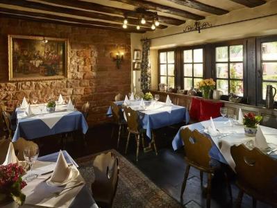 & Restaurant Burgschänke - 20