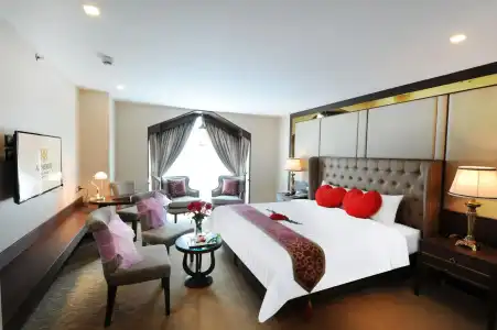 Trianon Rive Gauche - 4