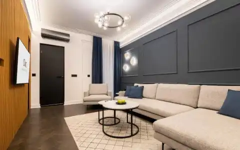 One Luxury Suites - 111