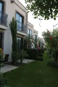 Sandora Boutique - 0