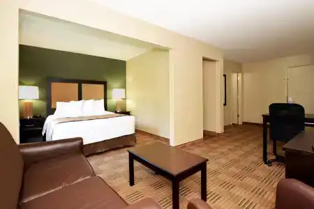 Suburban Extended Stay Daytona Beach - 3