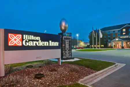 Hilton Garden Inn Green Bay - 49