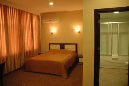 Grand Adanus - 2
