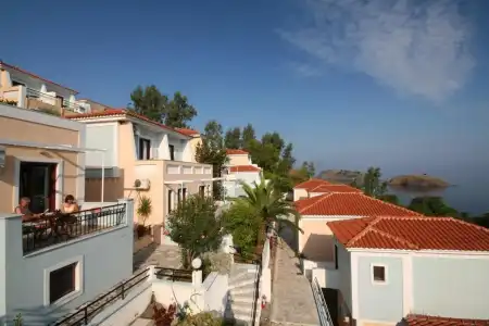 Clara Resort - 1