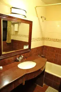 Tibet Guest House - 100