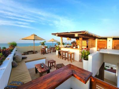 Aluna Beach Apartments - 15
