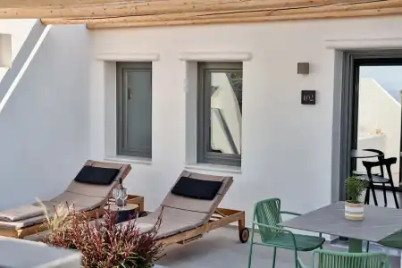 Alleys All-Suite & Spa - 213