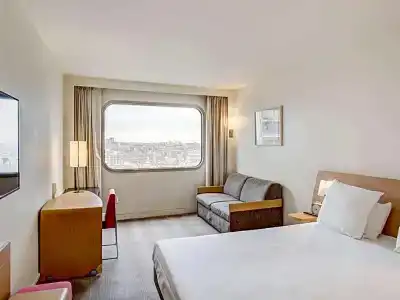 Novotel Paris Centre Tour Eiffel - 37