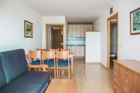 Pins Platja Apartments - 5