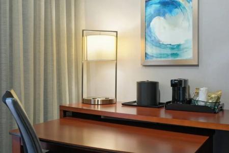 Courtyard by Marriott Old Town - 66