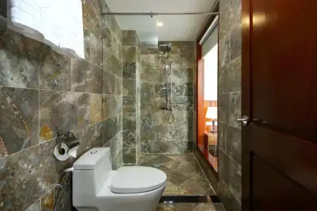 Threeway Riverside Villa - 21