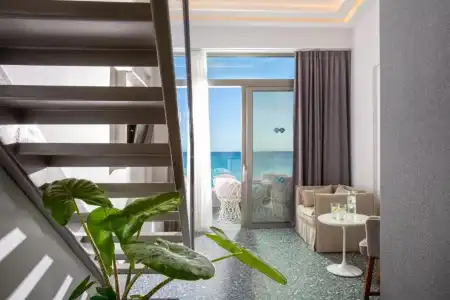 Pearl SeaBreeze Suites - 7