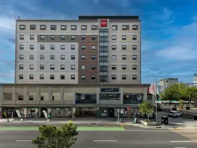 ibis Christchurch - 25