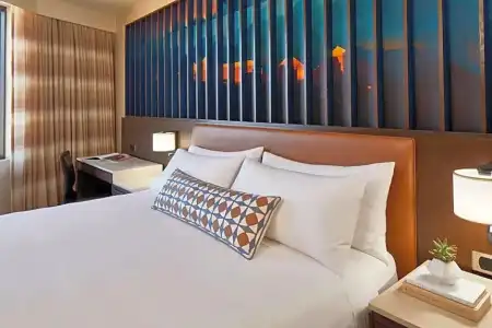 Renaissance Dallas - 71