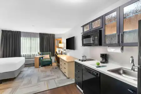 Sonesta Simply Suites Austin South - 26