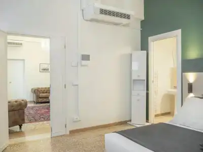 Grand Canal Suites - 61