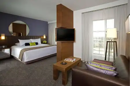 Hyatt Centric The Pike Long Beach - 2
