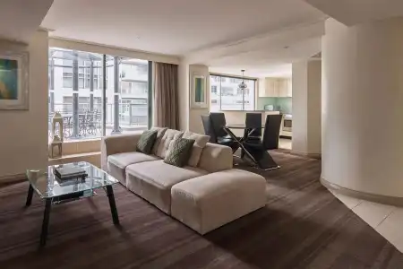 Rydges World Square - 95