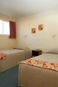 Bavarian Motel - 29