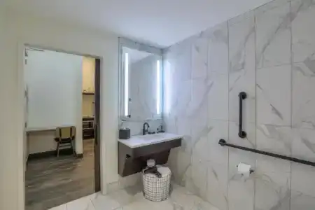 Studio 154 Luxury - 8