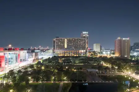 Hilton Americas - - 23