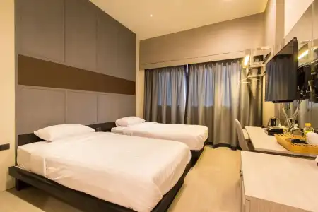 Lazy Sunday Hostel - 4
