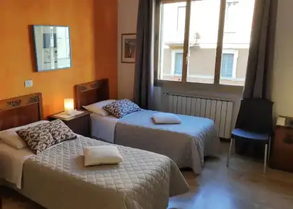 Bed & Breakfast Centrale - 3