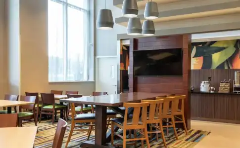 Fairfield Inn & Suites New York Queens/Fresh Meadows - 19