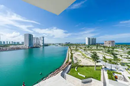 Renaissance Cancun Resort & Marina - 24