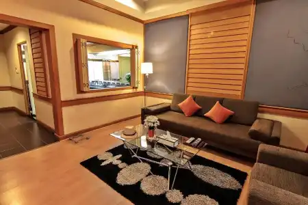 Bossotel - 93