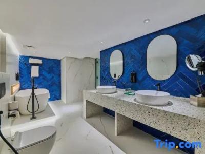 Ramada & Suites by Wyndham Dubai JBR - 102