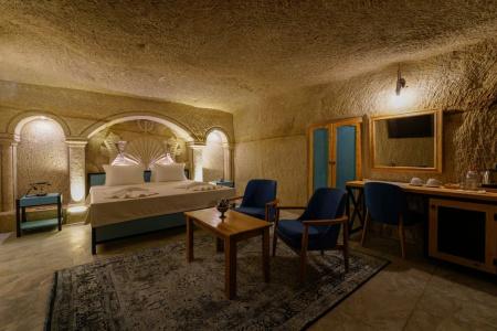 The Niche Cave - 183