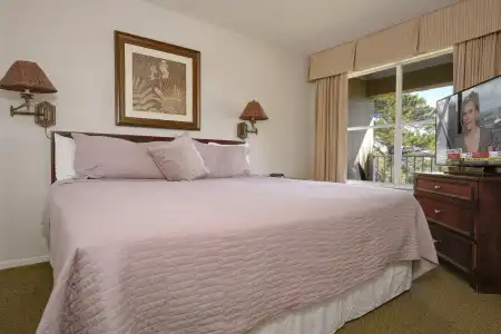 Parc Corniche Condominium Suites - 2