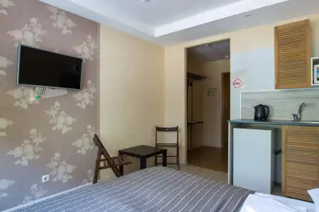 Elle Living Quarters - 102