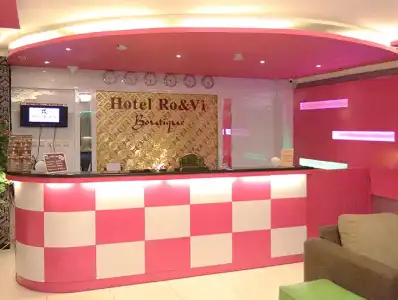 Ro&Vi Boutique - 18