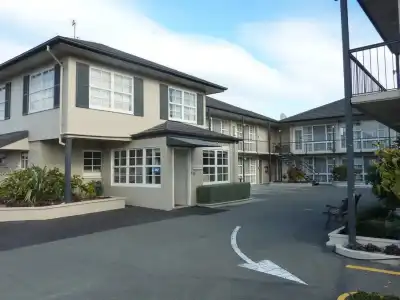 Colonial Inn Motel - 16