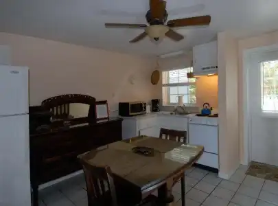 Seahorse Cottages - Adults Only - 9