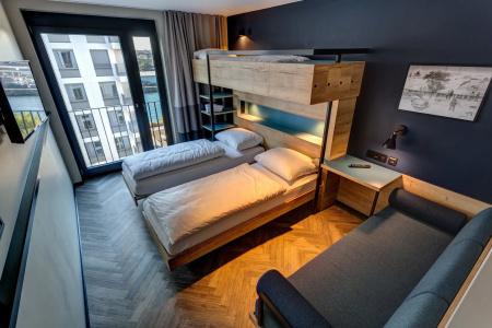 Schulz Berlin Wall at the East Side Gallery - 21