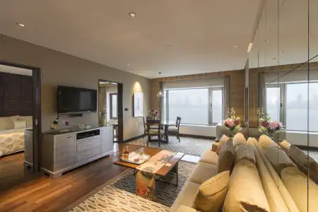 Taj Lands End - 32